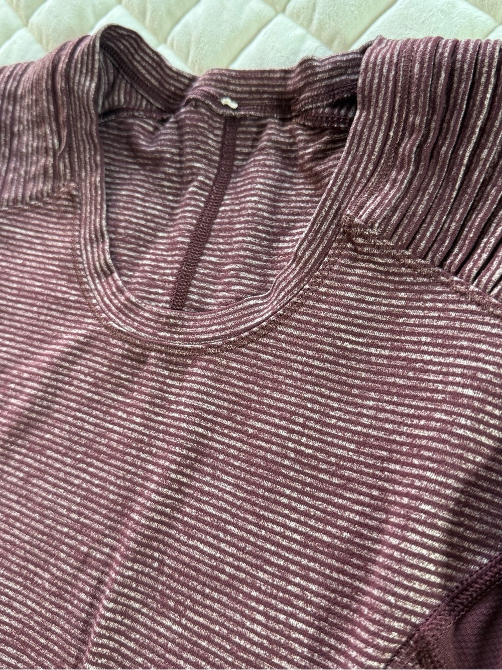 Lululemon Women’s Star Runner Long Sleeve Top Maroon Striped Pleated Shoulder Sm